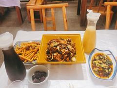 -霄汉牛三鲜湖北砂锅菜(万松园2店)