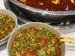 -肖肖酸萝卜鱼火锅(总店)