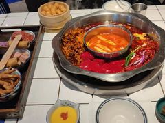 -卤校长老火锅(杨家坪直营店)
