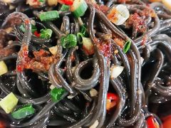 酸辣蕨根粉-湘肠香火锅店(团结湖店)