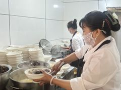-文山荷鲜居(翠湖店)