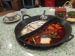 -鸿姐老火锅(疁城新天地店)