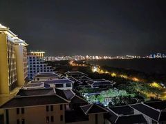 -三亚湾海居铂尔曼度假酒店