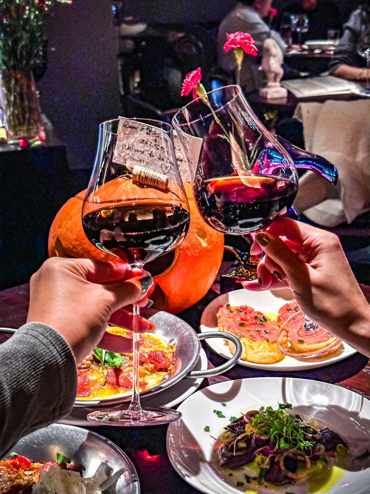 今天被朋友拉着一起出来吃美味的西餐‼️
划重点⚠️每天