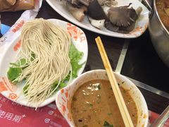 -呷哺呷哺(世贸.工三店)