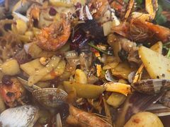 -一只虾·小龙虾·烧烤·肉蟹煲(同泰时代广场店)