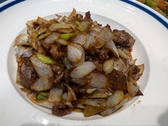 葱爆羊肉-吕氏疙瘩汤·私家菜馆(慈云寺店)