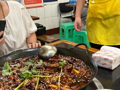 -鸿顺老铁锅美蛙鱼府(解放碑店)