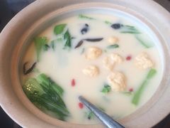 鱼汤煮时蔬-柿合缘新京菜(国金中心商场店)