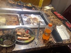 -牛里牛气· 榴莲海鲜鲜牛肉自助火锅·烤肉(横岗店)