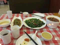 -鲁班小馆(政四街店)