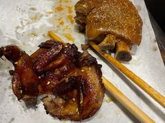 烤猪蹄子-曹掌柜小酒馆烧烤集团(崂山同兴路店)