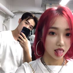 -INS hair salon