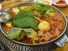 -喇喇排骨火锅·传统韩式脊骨汤(望京西园总店)