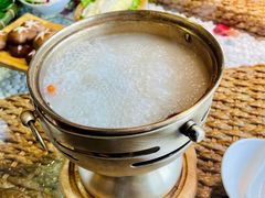 上汤斑鱼锅-慢丽江·云南野生菌土鸡锅(付家庄店)