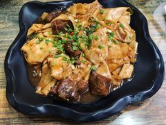 -壹阁胡羊焖饼(特色小吃街店)