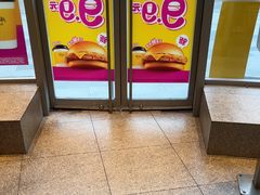 -麦当劳(北苑秋实路店)
