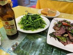 -乡土特色.冷锅鱼.牦牛肉汤锅