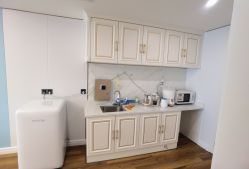 -梓爱月子中心(花都店)