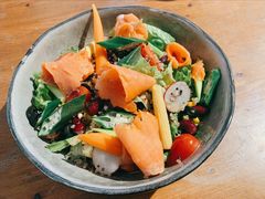 三文鱼藜麦蔬菜沙拉-雕刻时光·咖啡·酒吧·西餐(香山店)