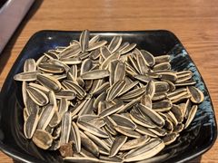 -华府九号海鲜烧烤大排档(龙域店)