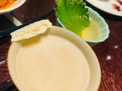 清酒炖奶-杭州西子湖四季酒店·金沙厅