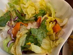 海鲜蔬菜沙拉-沈阳国际皇冠假日酒店-Izakaya居日餐厅