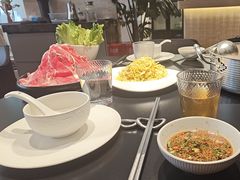 -鲜入唯煮·港式海鲜牛肉火锅(金宝街店)