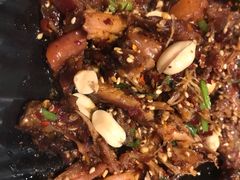 -何师烧烤·香辣蟹·川菜·30年老品牌(太古里旗舰店)