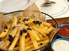 黑松露芝士薯条-沏点Trattoria意大利餐厅(新街口店)