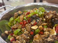 -湖南人家湘菜馆(镇江路店)