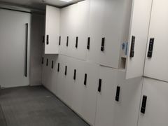 -蓝海豚游泳俱乐部(南京西路店)