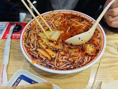-魔都三兄弟酸辣粉·蘸卤炸串(虹桥万科店)