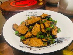 -湘潭九龙鱼头店(城南西路店)