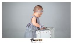 -贯日漂亮宝贝儿童摄影(红博中央公园店)