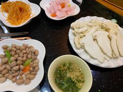 -东巴谷野生菌火锅餐厅