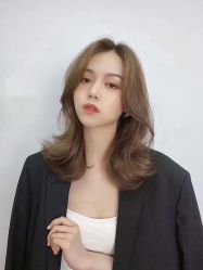 -BULB STUDIO 巴柏明星发型工作室