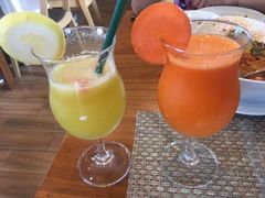 -Chom Cafe and Restaurant