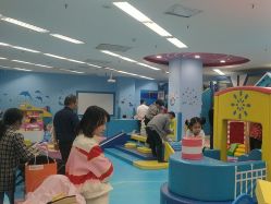 -孩子王童乐园(西安盛龙店)