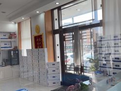 -靓芙泉专研痘痘肌