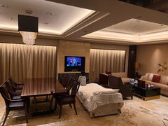 -成都保利公园皇冠假日酒店(熊猫基地店)