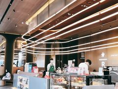 -星巴克臻选(上海虹桥新天地三店)