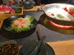 -湊湊火锅·茶憩(郑州绿地新都会店)