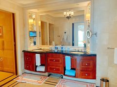 -广州富力丽思卡尔顿酒店