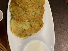 西葫芦饼配酸奶-TUK土耳其餐厅·下午茶(卢湾店)