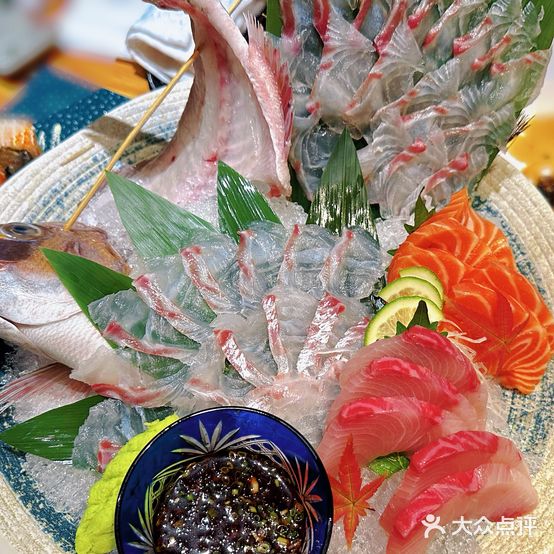 九叶寿司炭烧活鳗和牛烧肉