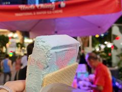 -詹爷爷乌节路街头冰淇淋