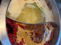 山珍鸳鸯锅-芈重山老火锅(广州首店)