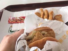 -华莱士·全鸡汉堡(艳粉店)
