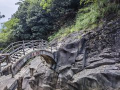-鄣山大峡谷